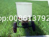 TRACTOR PTO SPREADER